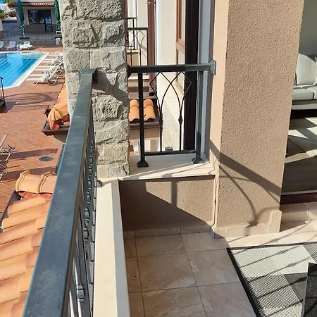 Beachfront Apartments, Burgas Beach 2 דירה סרפובו